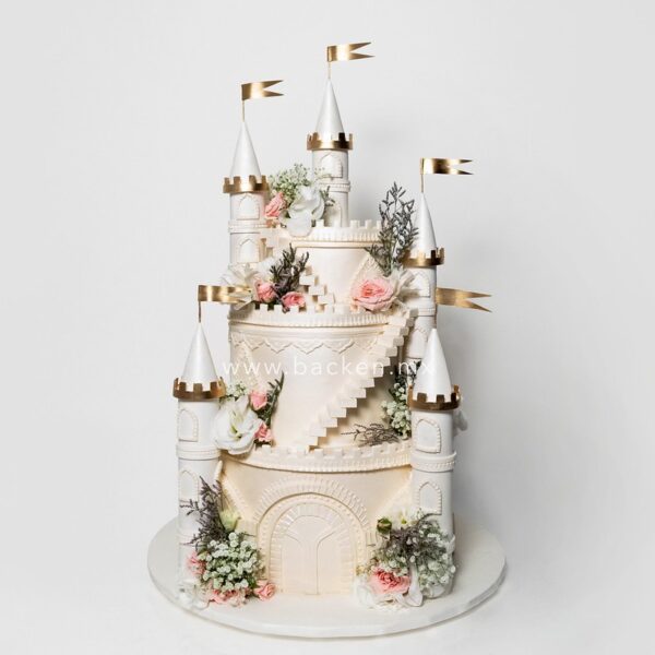 Pastel de XV Magic Castle, ¿Se aproximan los XV años de tu princesa? Sorpréndela con un magnifico pastel de fondant personalizado con eso que le gusta